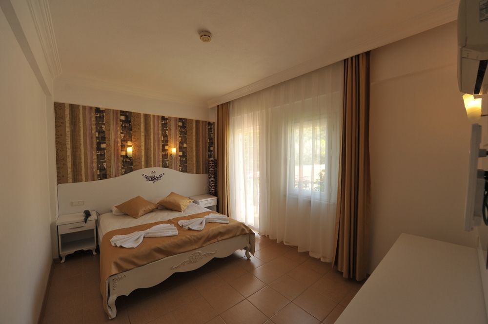 Taner Otel Ölüdeniz Buitenkant foto